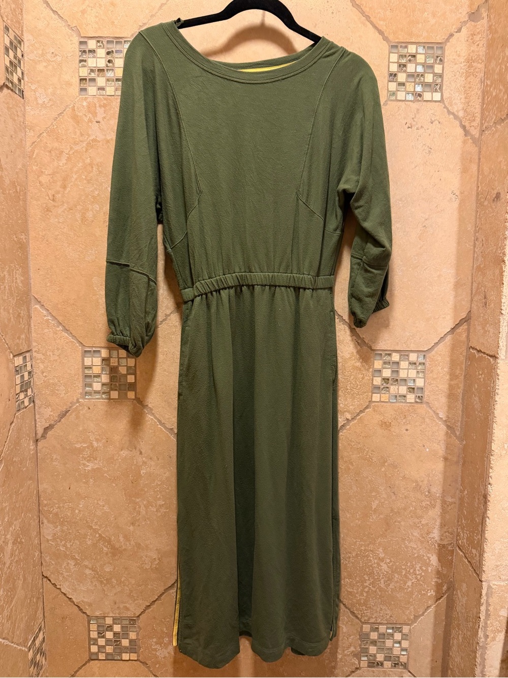 Sweatshirt like maxi or midi depending on height
